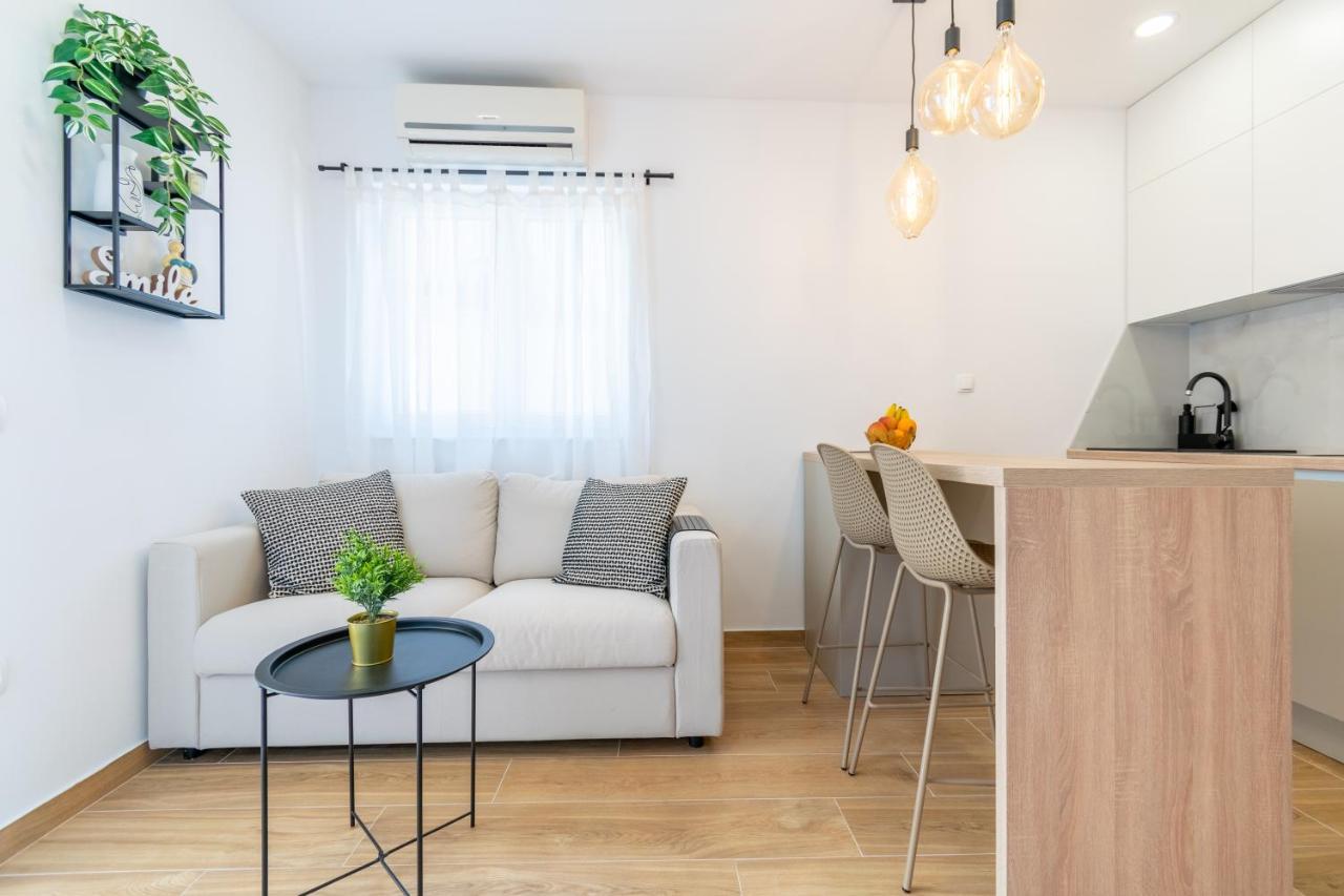Apartmani Zora Makarska Zewnętrze zdjęcie