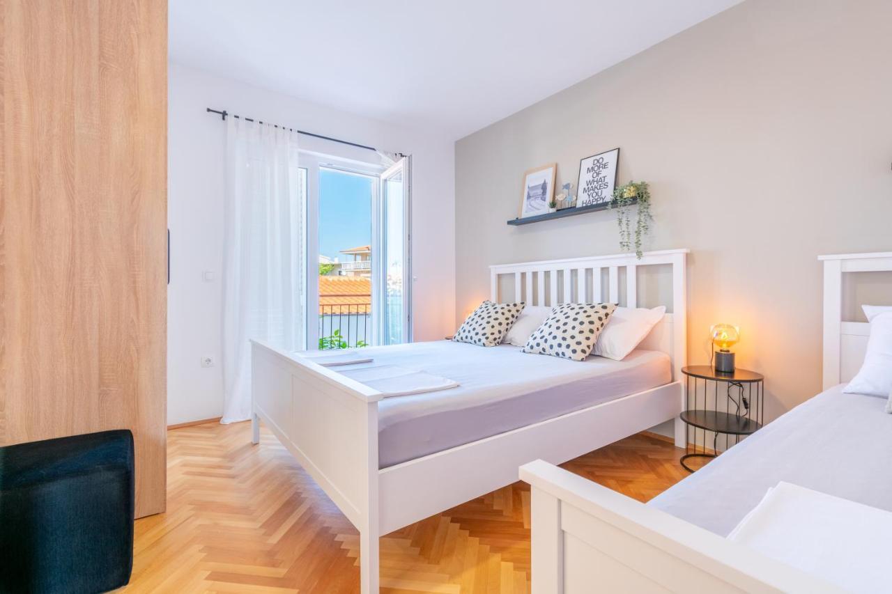 Apartmani Zora Makarska Zewnętrze zdjęcie