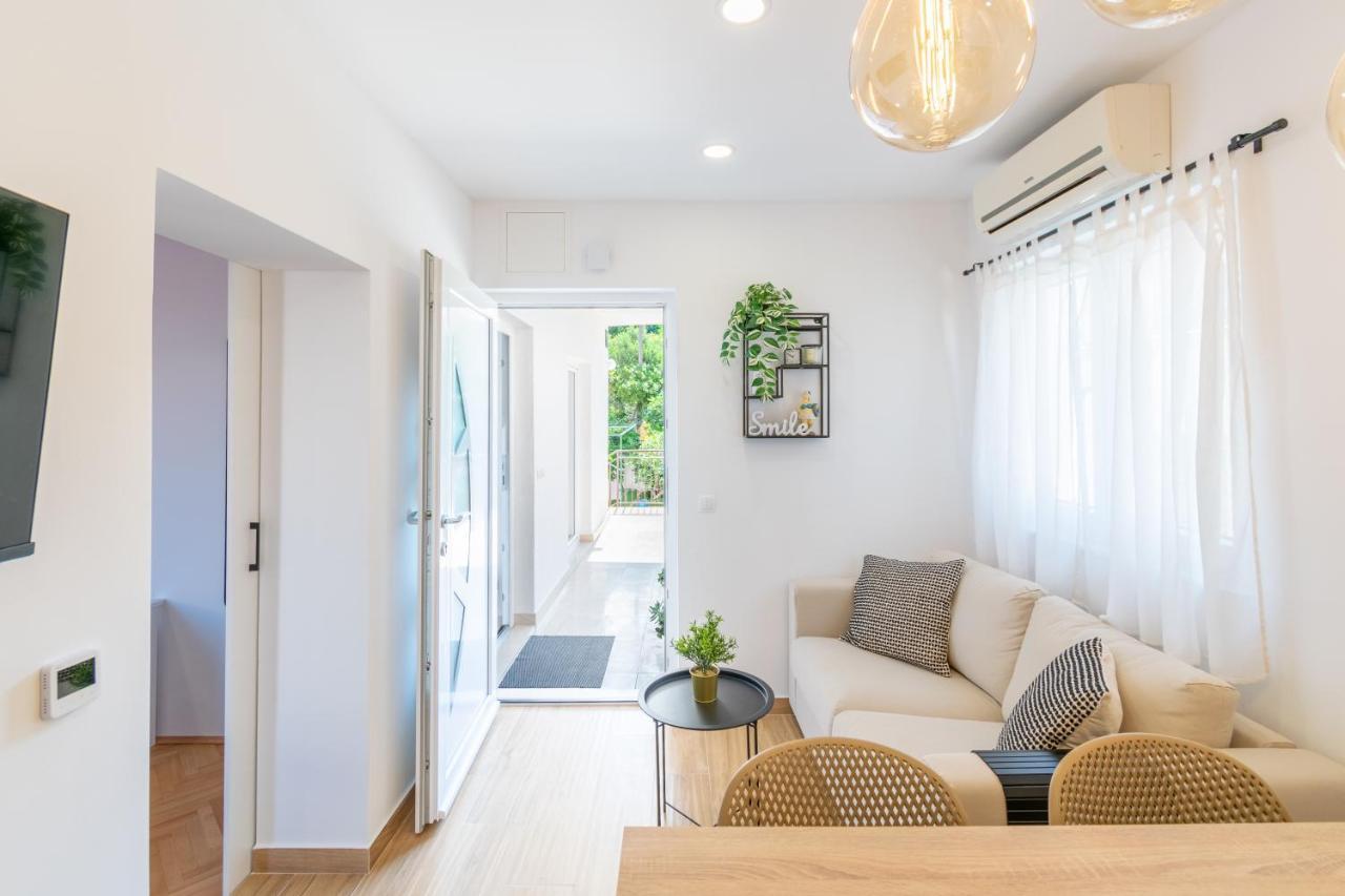 Apartmani Zora Makarska Zewnętrze zdjęcie
