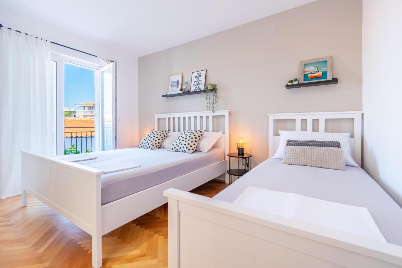 Apartmani Zora Makarska Zewnętrze zdjęcie