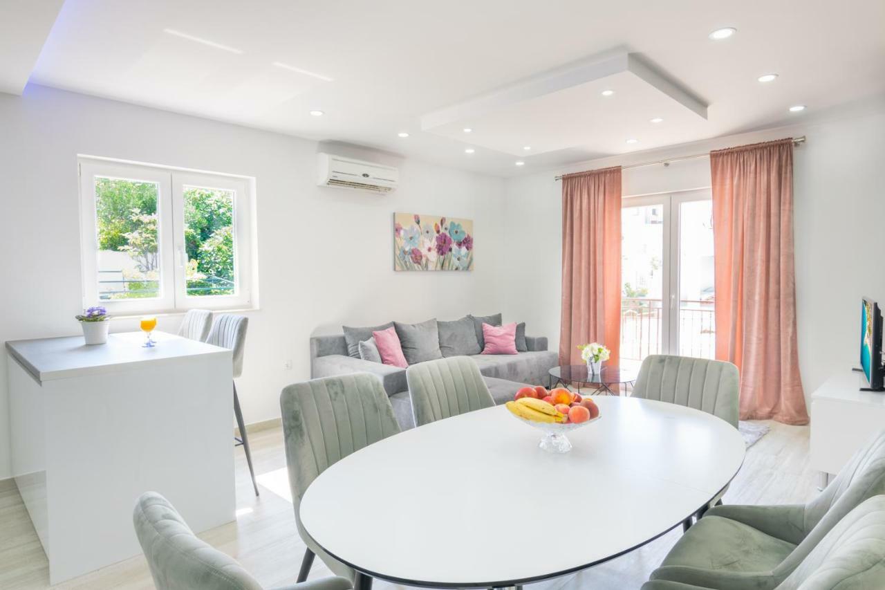 Apartmani Zora Makarska Zewnętrze zdjęcie